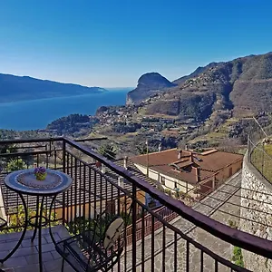 Casa Palanca View By Gardadomusmea Italien